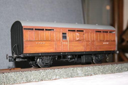 7mm. scale LNER Gresley Teak 4-wheel Pigeon Van r/n 6830. - Image 3