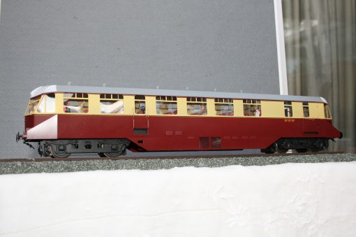 7mm. scale BR(W) Diesel Railcar r/n W19W carmine & cream livery. - Image 4