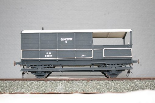 7mm. scale GWR 25T. Goods Brake Van r/n 68754 Dark Grey Post 1937 livery. - Image 2