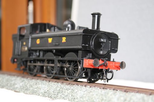 7mm. scale GWR Class 7400 0-6-0 Pannier Tank Locomotive r/n 7411 in black livery. - Image 3