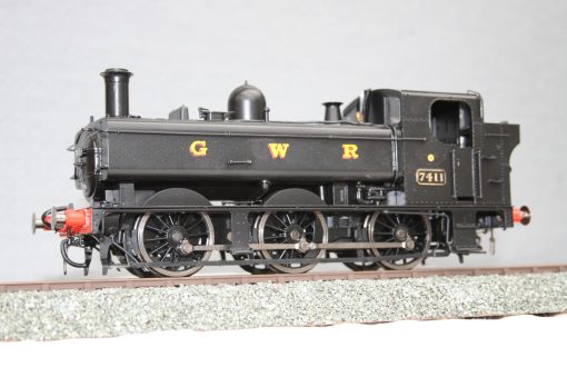 7mm. scale GWR Class 7400 0-6-0 Pannier Tank Locomotive r/n 7411 in black livery.