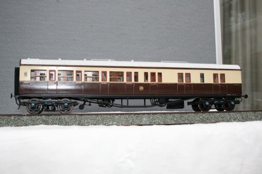 7mm. scale GWR Collett 57ft. Flat End Dia.D116 Corridor Brake/3rd. r/n 5098, "Shirtbutton" livery.