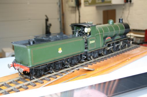 Gauge One BR(S) 4-4-0 "Atlantic" Class Tender Locomotive r/n 32424, Early Crest livery. - Image 3