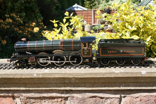 1/32nd. scale GWR "King" Class 4-6-0 tender locomotive r/n 6000 "King George V" lined green livery