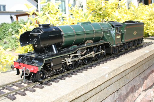 1/32nd. scale Gauge One BR(E) Class A3 Pacific Locomotive r/n 60046 "Diamond Jubilee" fitted smoke deflectors, lined green livery. - Image 3