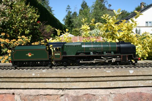 1/32nd. scale gauge one BR(M) Class 8P Princess Coronation r/n 46232 "Duchess of Montrose", green livery. - Image 2