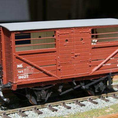 7mm. scale LNER 10T. Vacuum Braked Cattle Truck r/n 196127 in Post 1937 red oxide livery.