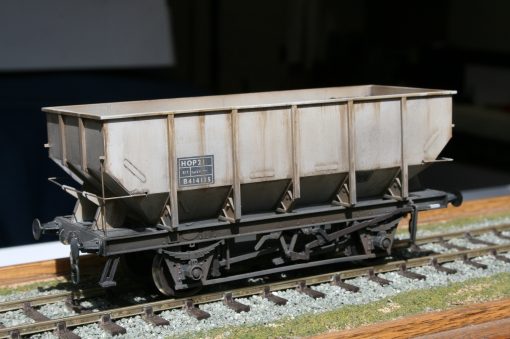 7mm. scale BR 21T. Dia. 1/146 Coal Hopper r/n B414135 in weathered grey livery with coal load. - Image 2