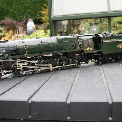 1/32 scale Gauge One BR Class 9F 2-10-0 Tender Locomotive r/n 92220 "Evening Star", Brunswick Green late crest livery