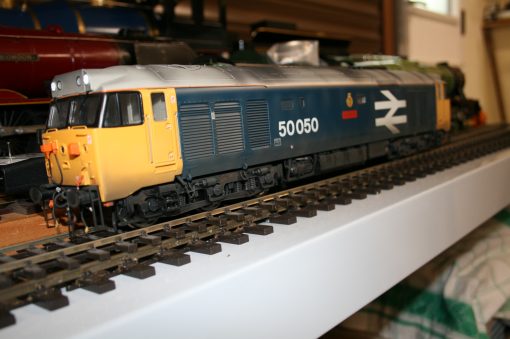 7mm. Scale BR Class 50 Diesel Locomotive r/n 50050 "Fearless" Large Logo weathered blue livery with grey roof - Image 2